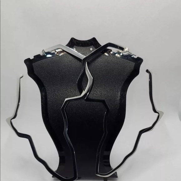 11cm Africa Shaped hoop earrings - Picture 7 of 8